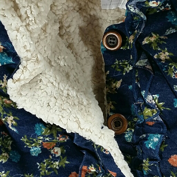 Warm sleeveless jacket. Kids - Picture 5 of 6